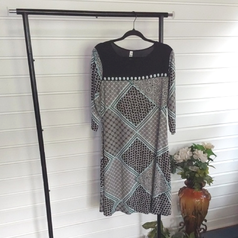 PerSeption Concept Black ,Green And White  Geometric Dress Size Large